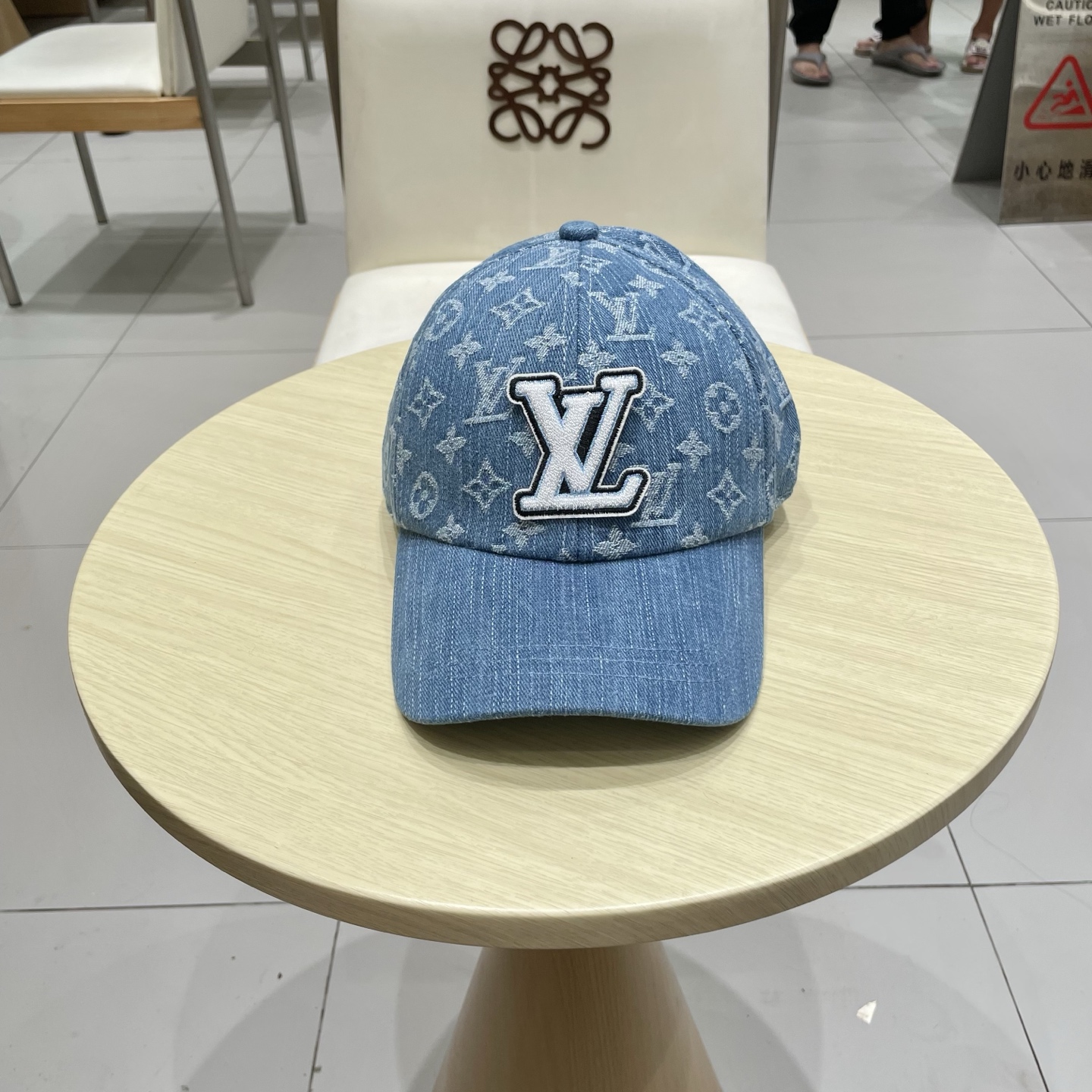  🧢路易威登 LV，牛仔布棒球帽，可以戴N多年的款式，时尚高端