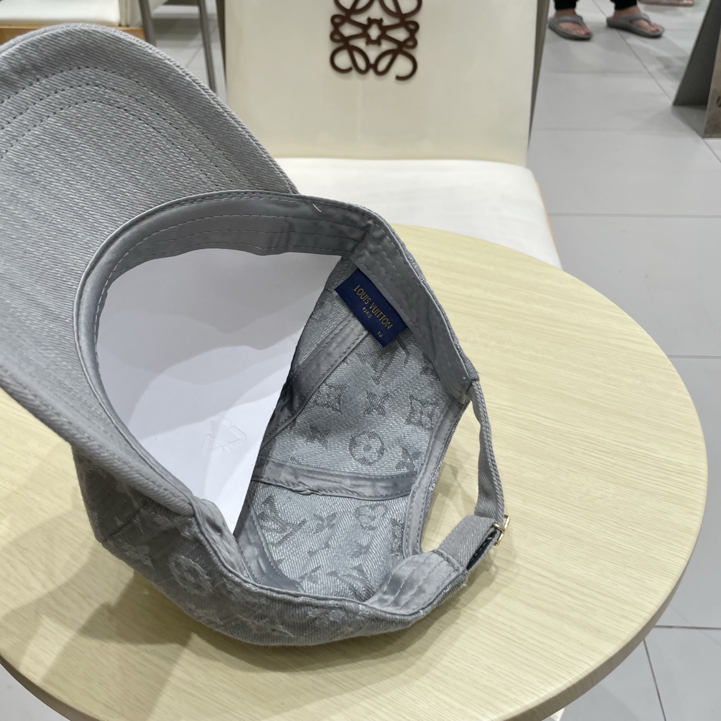  🧢路易威登 LV，牛仔布棒球帽，可以戴N多年的款式，时尚高端