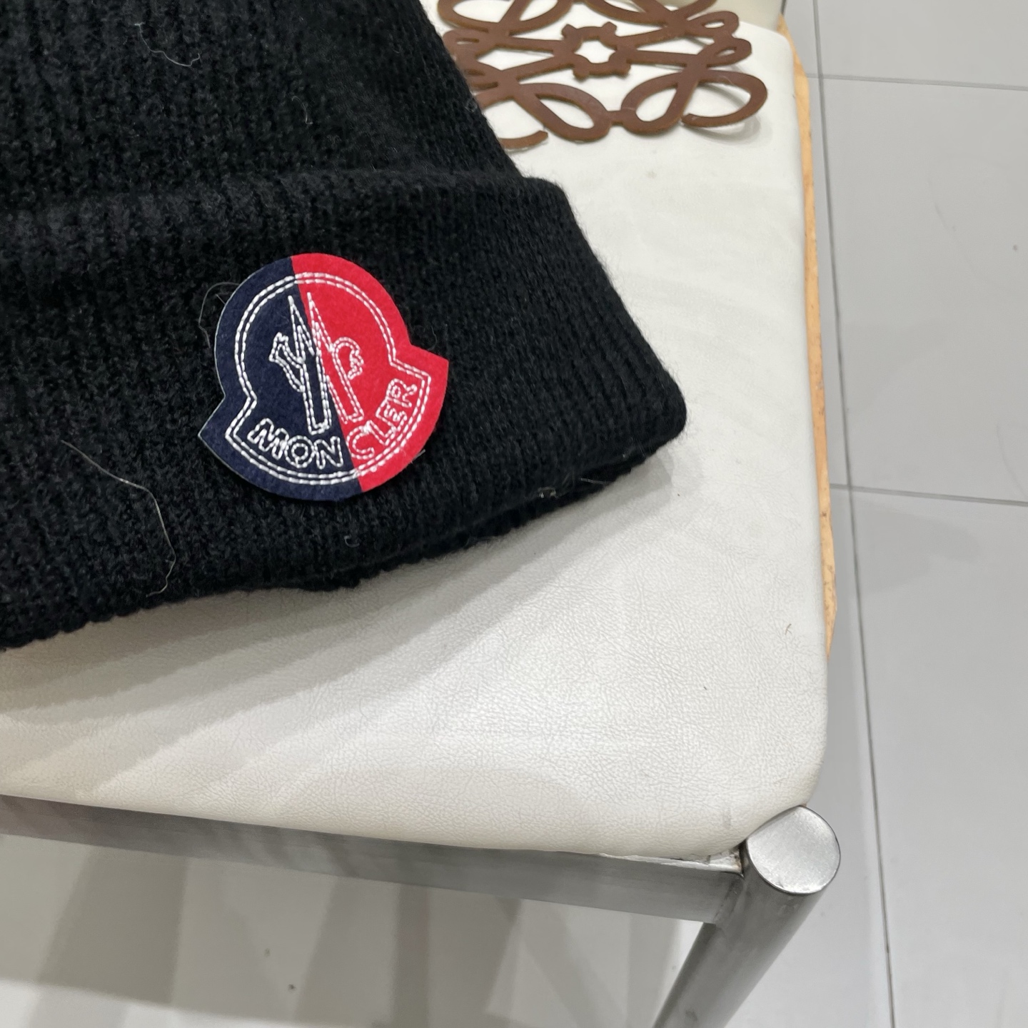 蒙口Moncler盟可睐💥官网经典针织帽，原单复刻.非常柔软亲肤，弹性很好💓有质感又非常百搭的款式~保暖