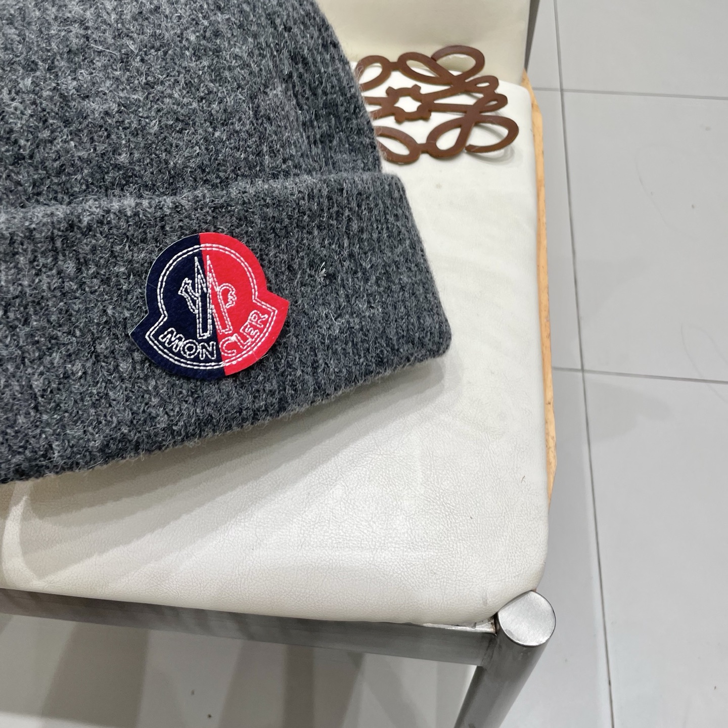 蒙口Moncler盟可睐💥官网经典针织帽，原单复刻.非常柔软亲肤，弹性很好💓有质感又非常百搭的款式~保暖