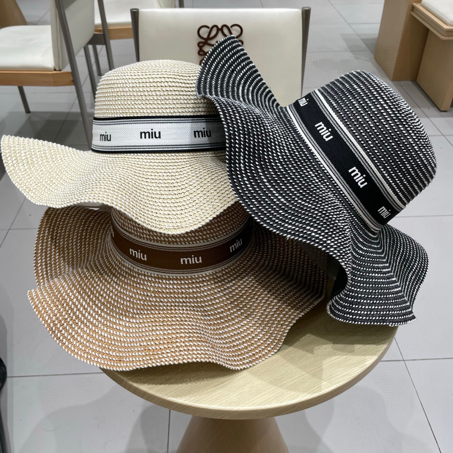  miumiu缪缪新款，遮阳草帽，防紫外线帽檐，头围57cm