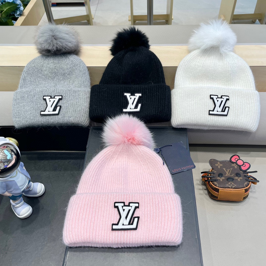  上新！路易威登 LouisVuitton 针织毛线帽！小姐姐的冬日最爱～随便搭配什么衣服都好看！又减龄