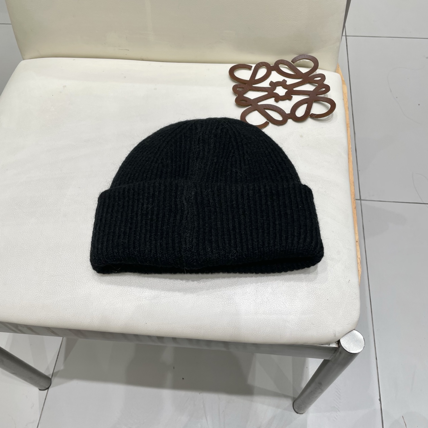  miumiu缪缪🐰秋冬毛线帽
这种高级灰色染色非常难染！简直质感从头开始了！巨推荐大家
这顶不管什么类