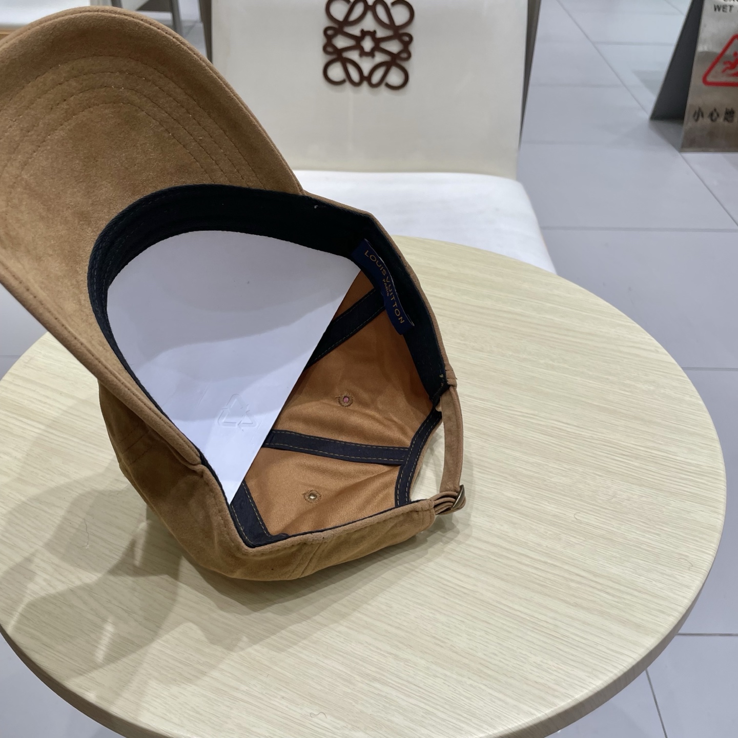  LV路易威登棒球帽  轻盈透气。完美版型，独家实物拍摄，男女适用