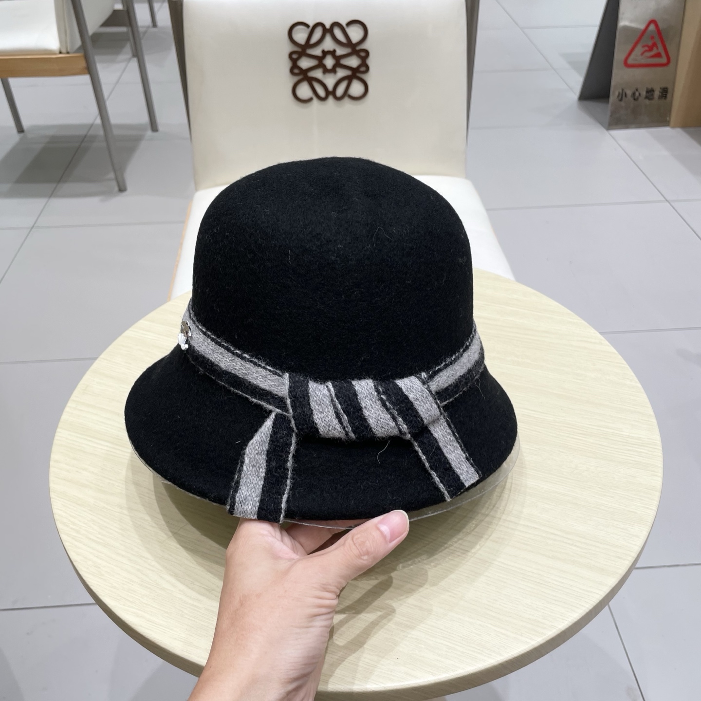  chanel香奈儿燕麦香气 羊毛针织蝴蝶结渔夫帽秋冬条纹织带盆帽