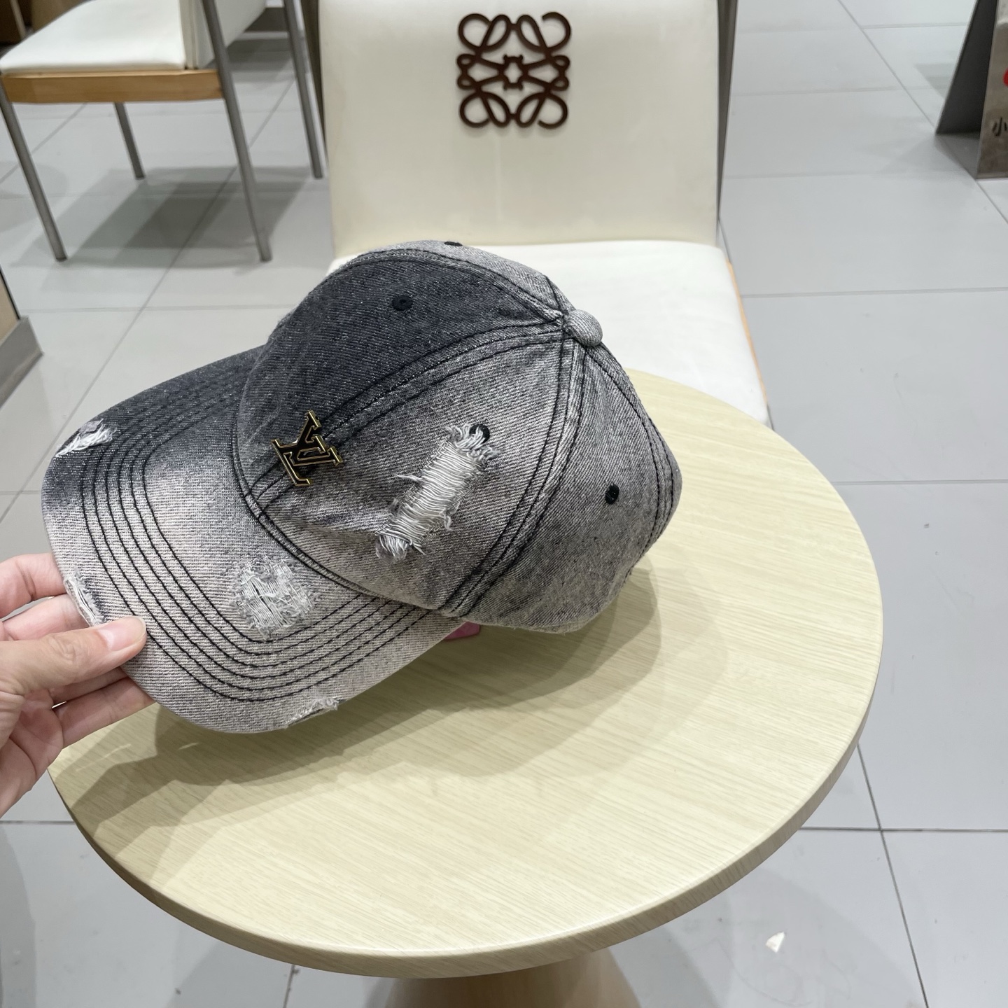  Lv路易威登水洗做旧破洞牛仔棒球帽女复古宽帽檐显脸遮阳百搭情侣鸭舌帽男潮