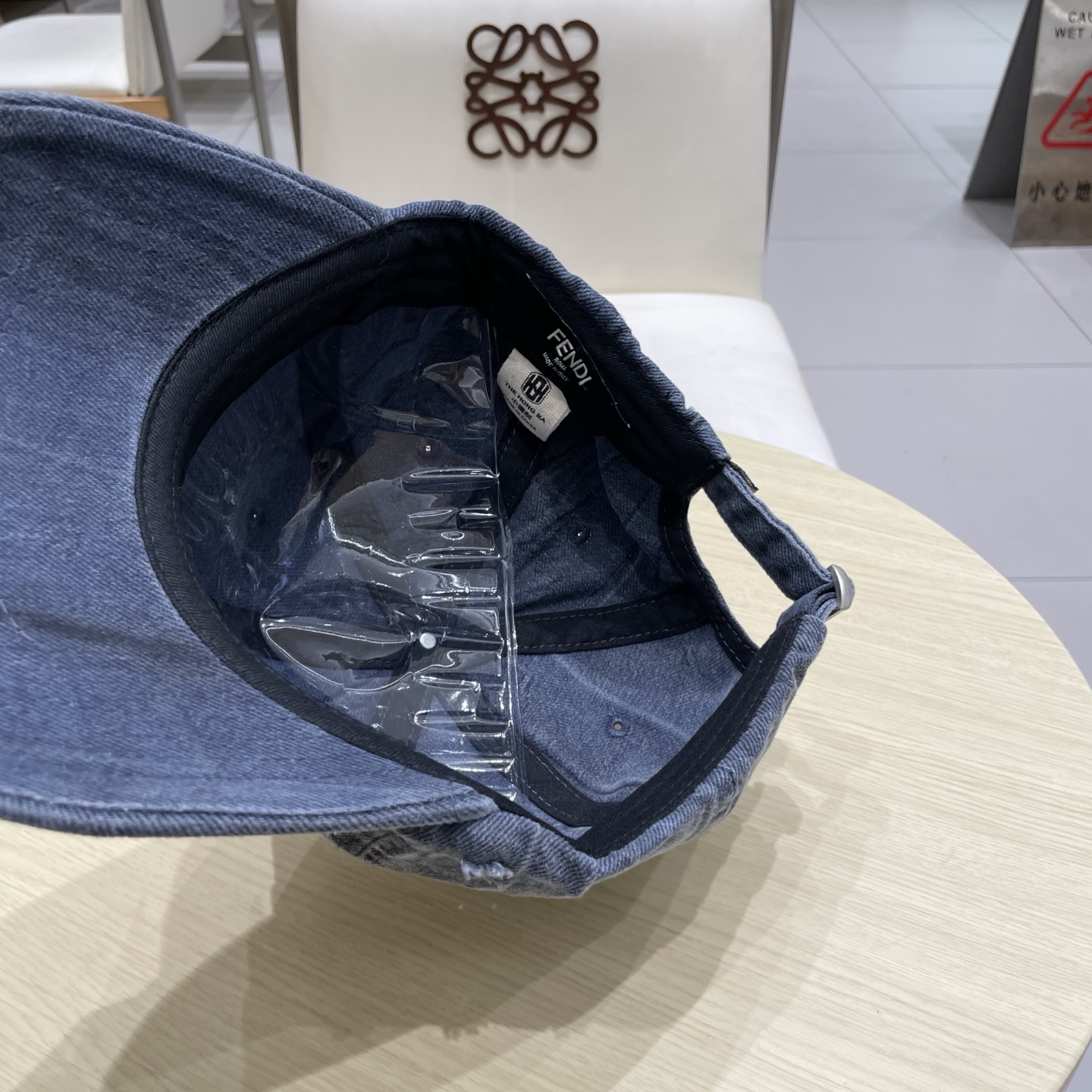  FENDI芬迪棒球帽🧢 经典FF中古单品，气质穿搭单品，质量杠杠👍