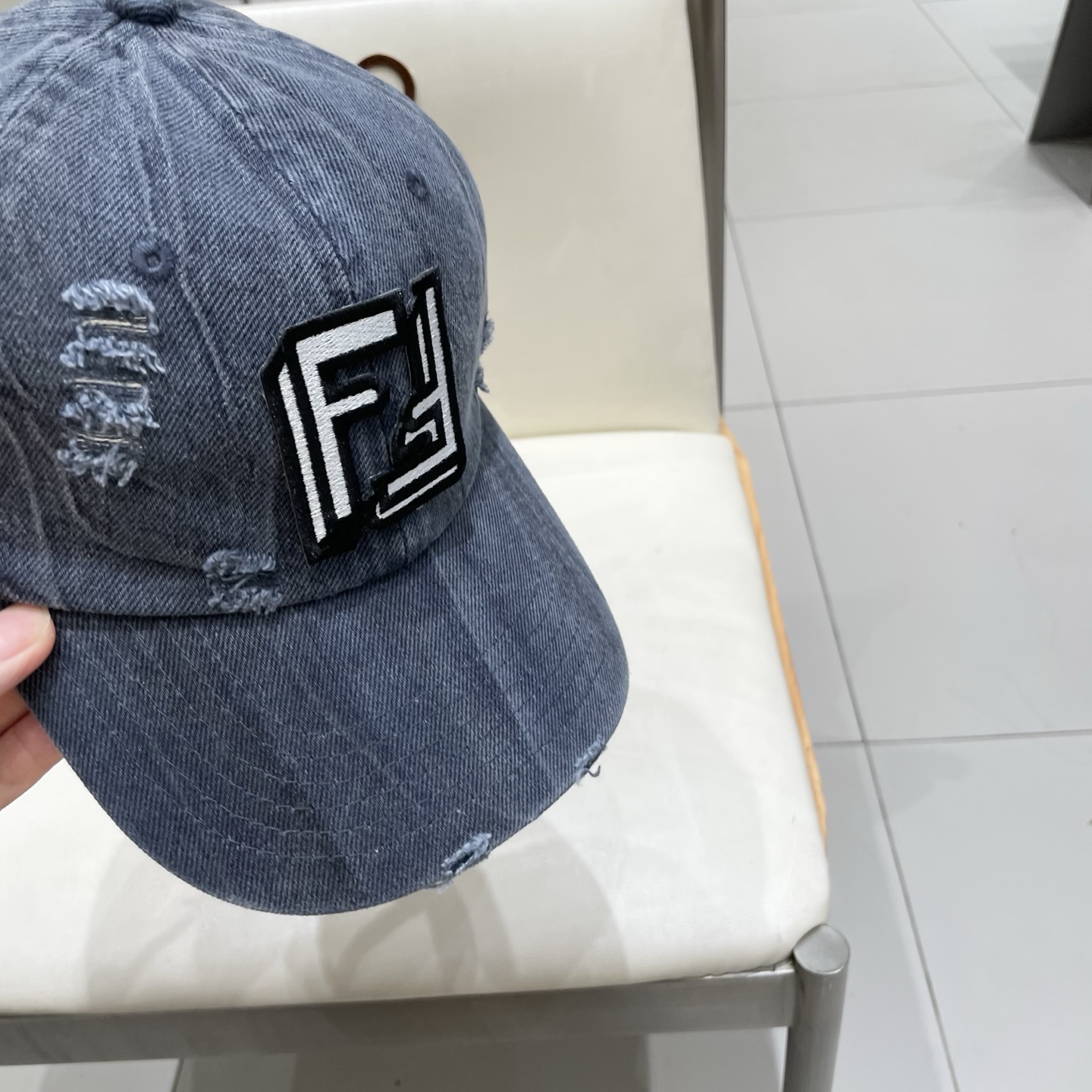  FENDI芬迪棒球帽🧢 经典FF中古单品，气质穿搭单品，质量杠杠👍