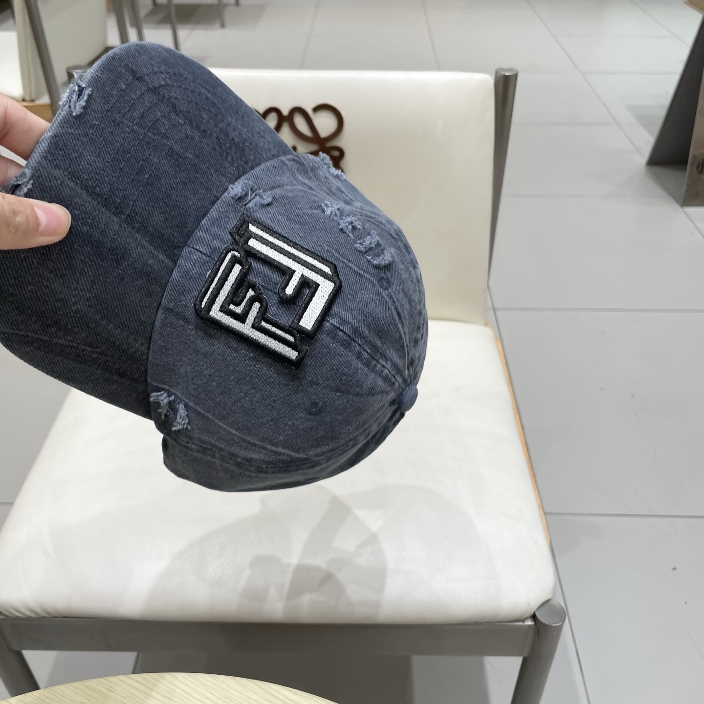  FENDI芬迪棒球帽🧢 经典FF中古单品，气质穿搭单品，质量杠杠👍