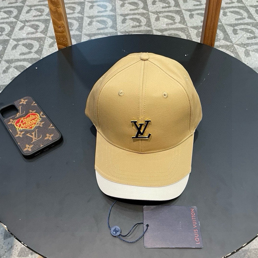  【LV】新款专柜同步拼色棒球帽🧢，专柜同步出货，大牌款超好搭配，赶紧入手！