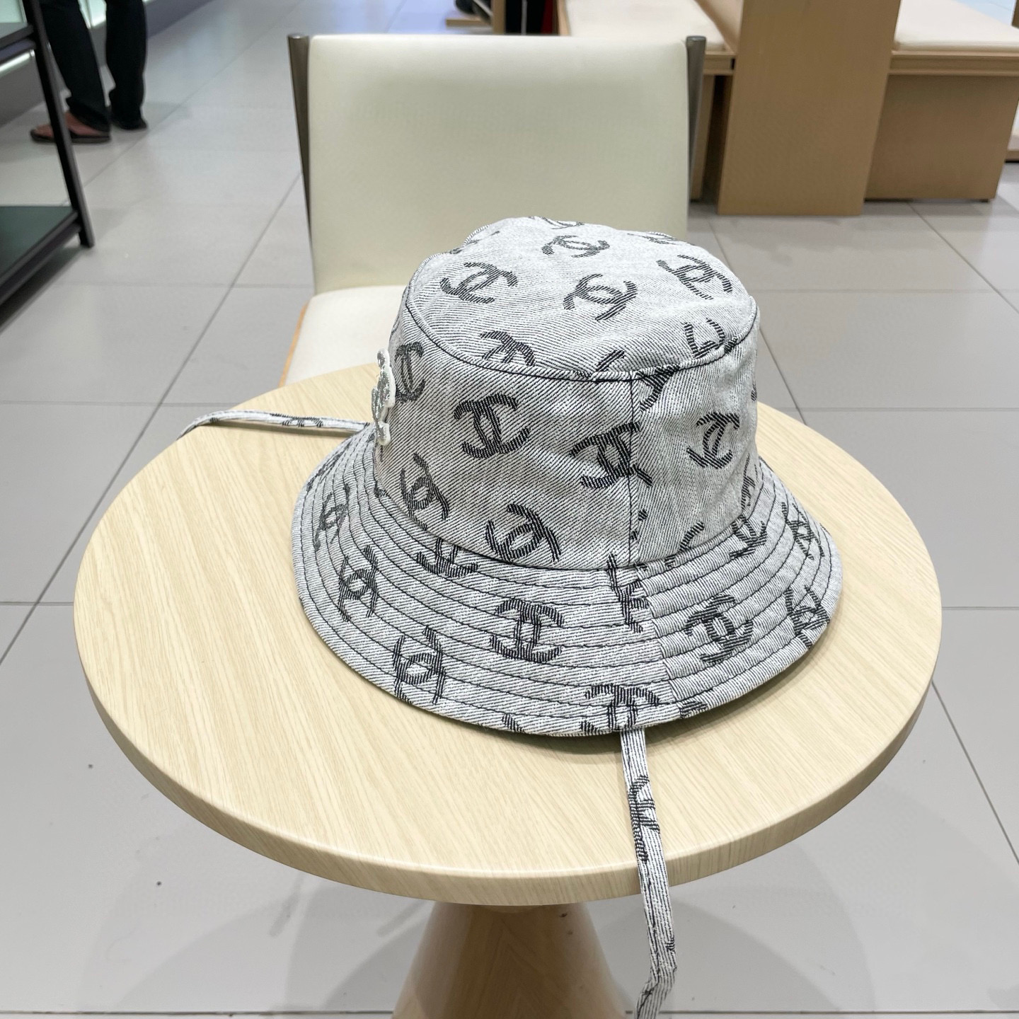 CHANEL香奈儿】新款简约刺绣logo渔夫帽🧢新款出货，大牌款超好搭配，赶紧入手