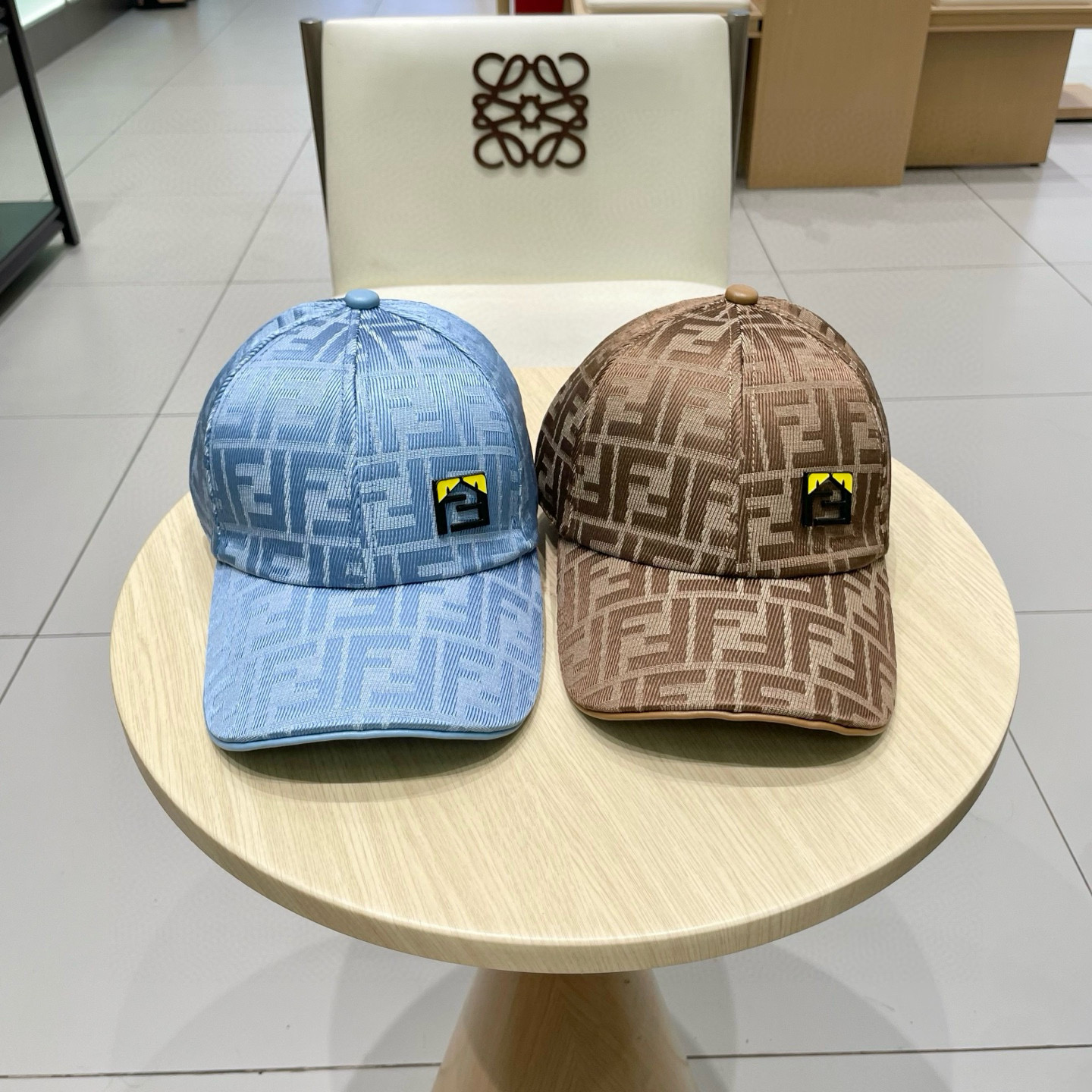  FENDI芬迪 官网新品 棒球帽🧢 经典FF中古单品，气质穿搭单品，质量杠杠强