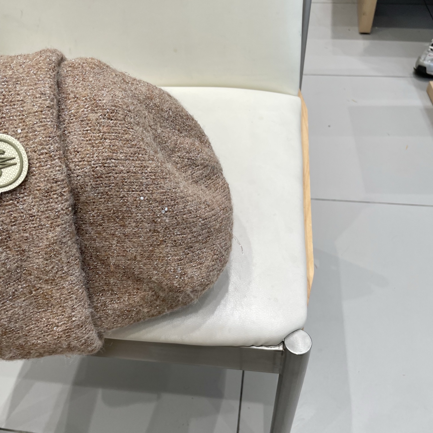  Moncler盟可睐💥官网经典针织帽，原单复刻.非常柔软亲肤，弹性很好💓有质感又非常百搭的款式~保暖的