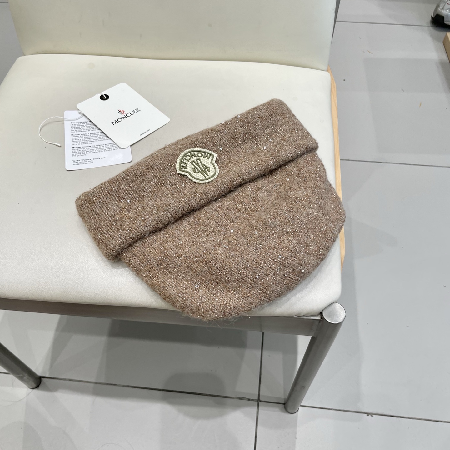  Moncler盟可睐💥官网经典针织帽，原单复刻.非常柔软亲肤，弹性很好💓有质感又非常百搭的款式~保暖的