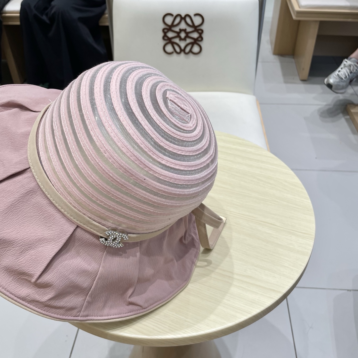  chanel香奈儿帽子女欧美时尚条纹渔夫帽大帽檐遮阳帽外贸太阳帽夏