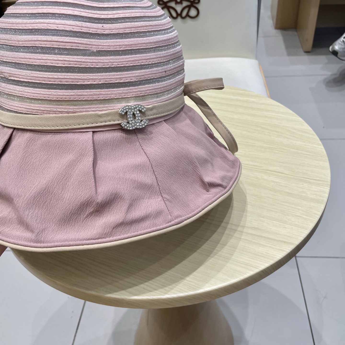  chanel香奈儿帽子女欧美时尚条纹渔夫帽大帽檐遮阳帽外贸太阳帽夏