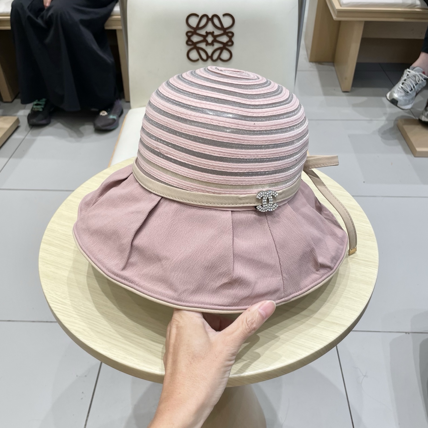  chanel香奈儿帽子女欧美时尚条纹渔夫帽大帽檐遮阳帽外贸太阳帽夏