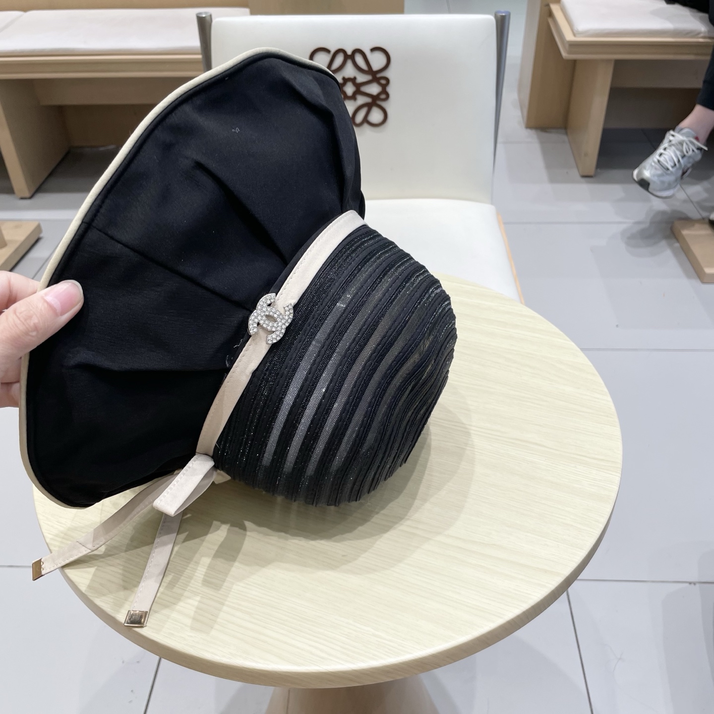  chanel香奈儿帽子女欧美时尚条纹渔夫帽大帽檐遮阳帽外贸太阳帽夏