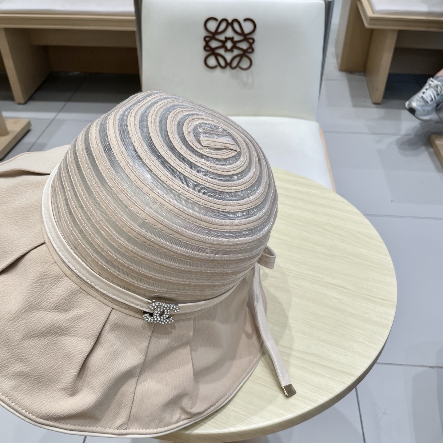  chanel香奈儿帽子女欧美时尚条纹渔夫帽大帽檐遮阳帽外贸太阳帽夏