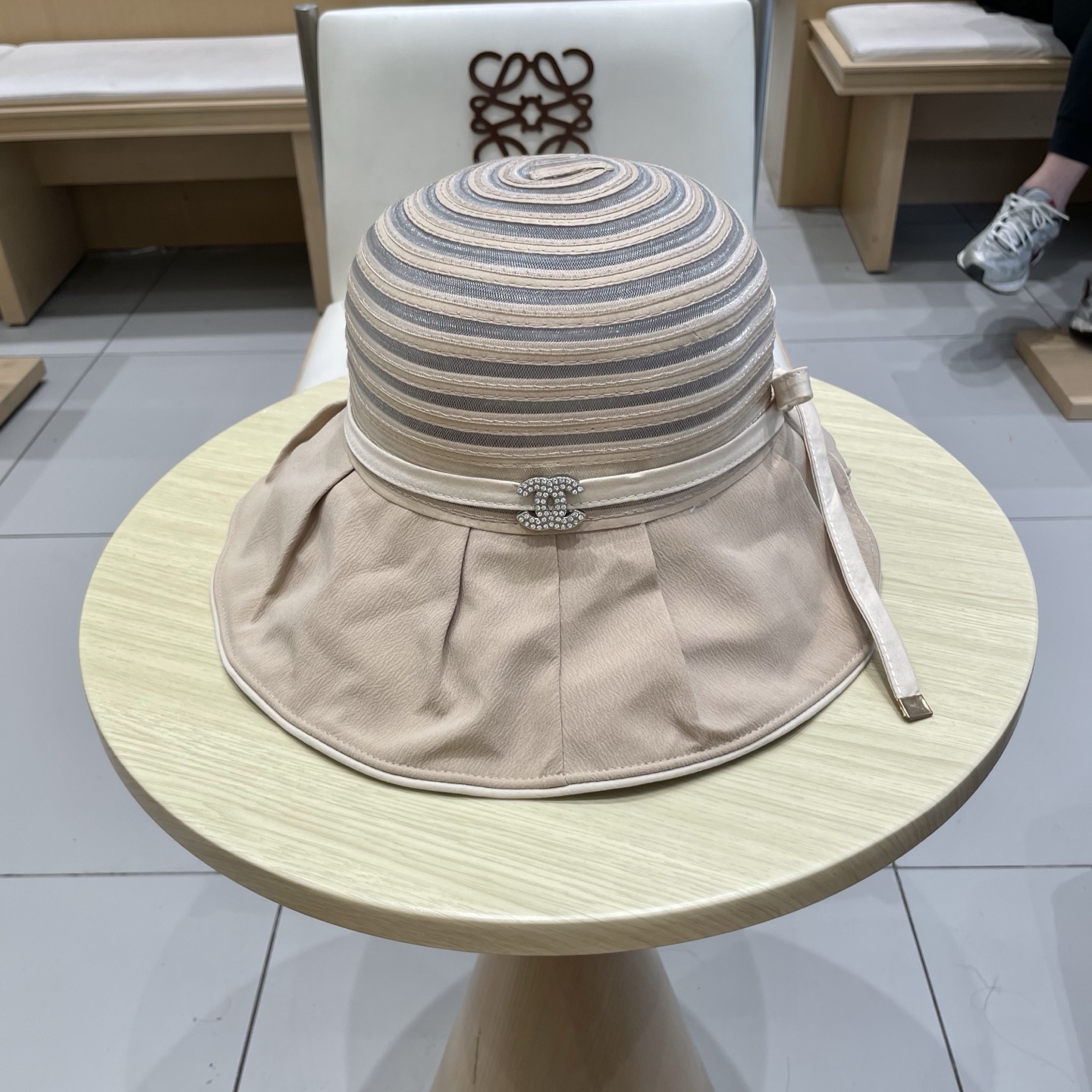  chanel香奈儿帽子女欧美时尚条纹渔夫帽大帽檐遮阳帽外贸太阳帽夏