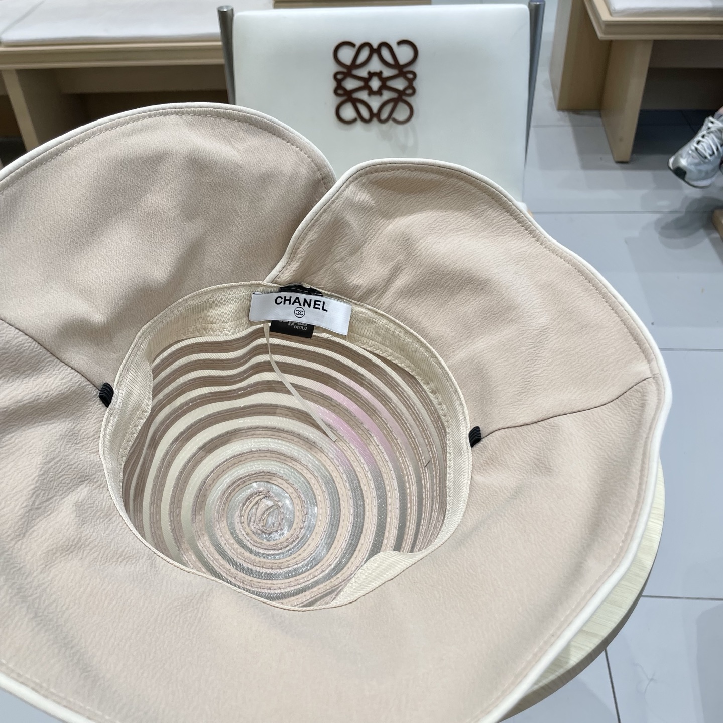  chanel香奈儿帽子女欧美时尚条纹渔夫帽大帽檐遮阳帽外贸太阳帽夏