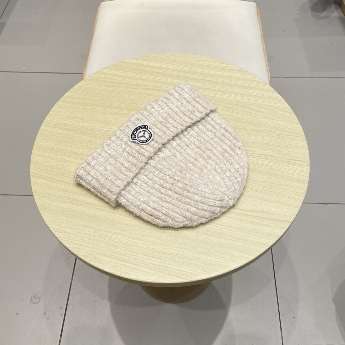   moncler 蒙口米色针织帽男女秋冬季毛线帽百搭显脸小保暖冷帽