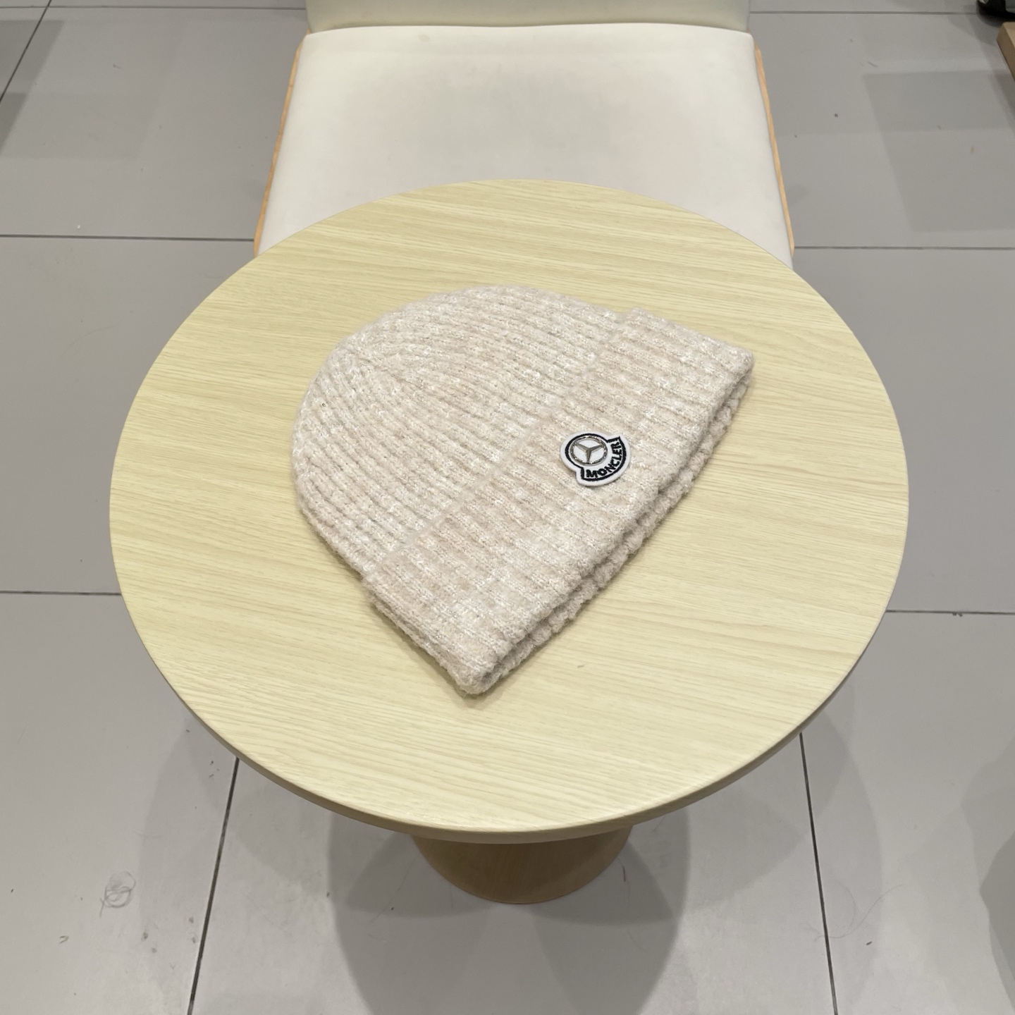   moncler 蒙口米色针织帽男女秋冬季毛线帽百搭显脸小保暖冷帽