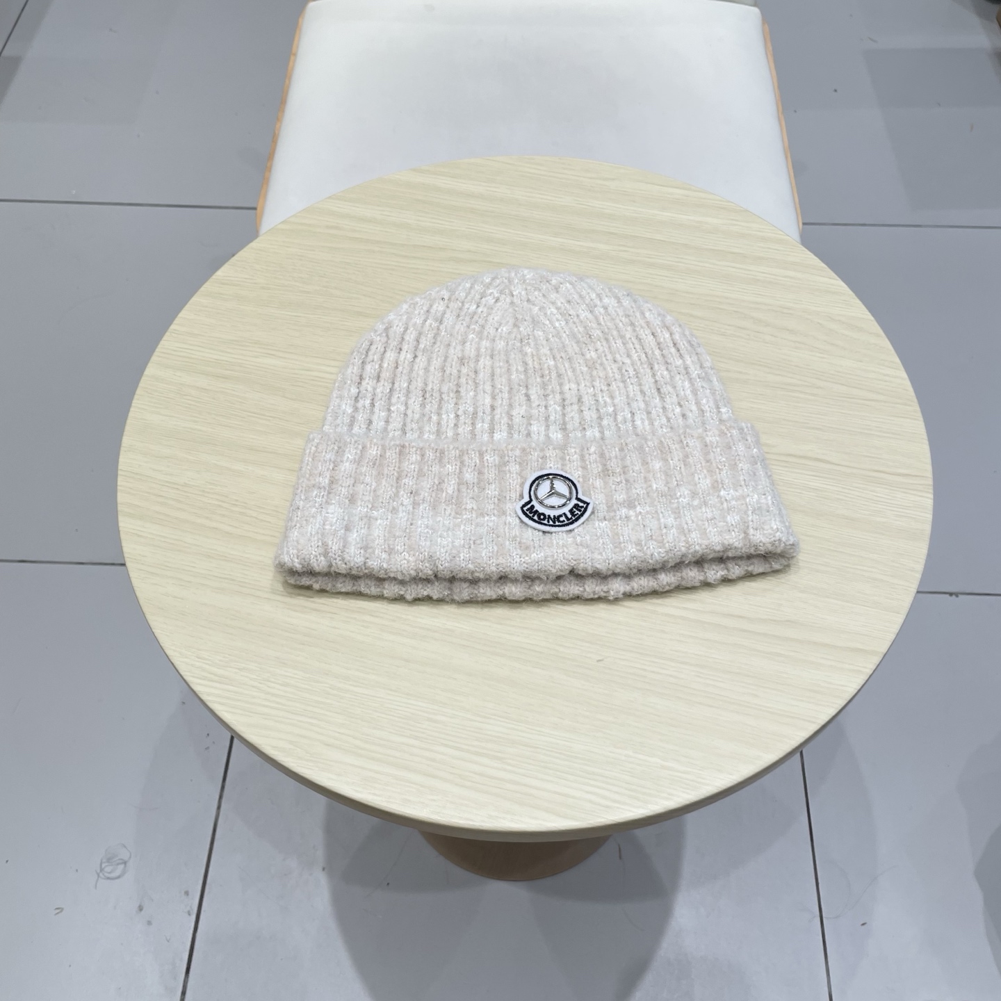 NO:363663,Moncler masked beige knitted hat men and women autumn and winter woolen hat versatile face showing small warm cold hat hat straw hat fisherman hat baseball hat knit hat, hat, Moncler, espadrilles, hatsmoncler 蒙口米色针织帽男女秋冬季毛线帽百搭显脸小保暖冷帽帽子草帽渔夫帽棒球帽针织帽,帽子,Moncler,espadrilles,hats,hat