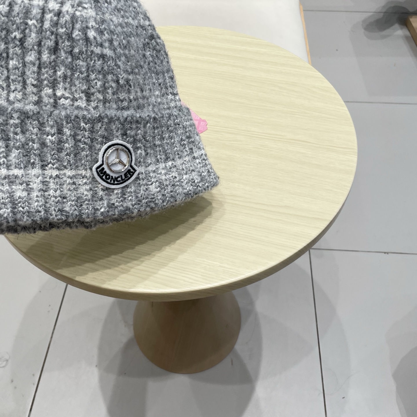   moncler 蒙口米色针织帽男女秋冬季毛线帽百搭显脸小保暖冷帽