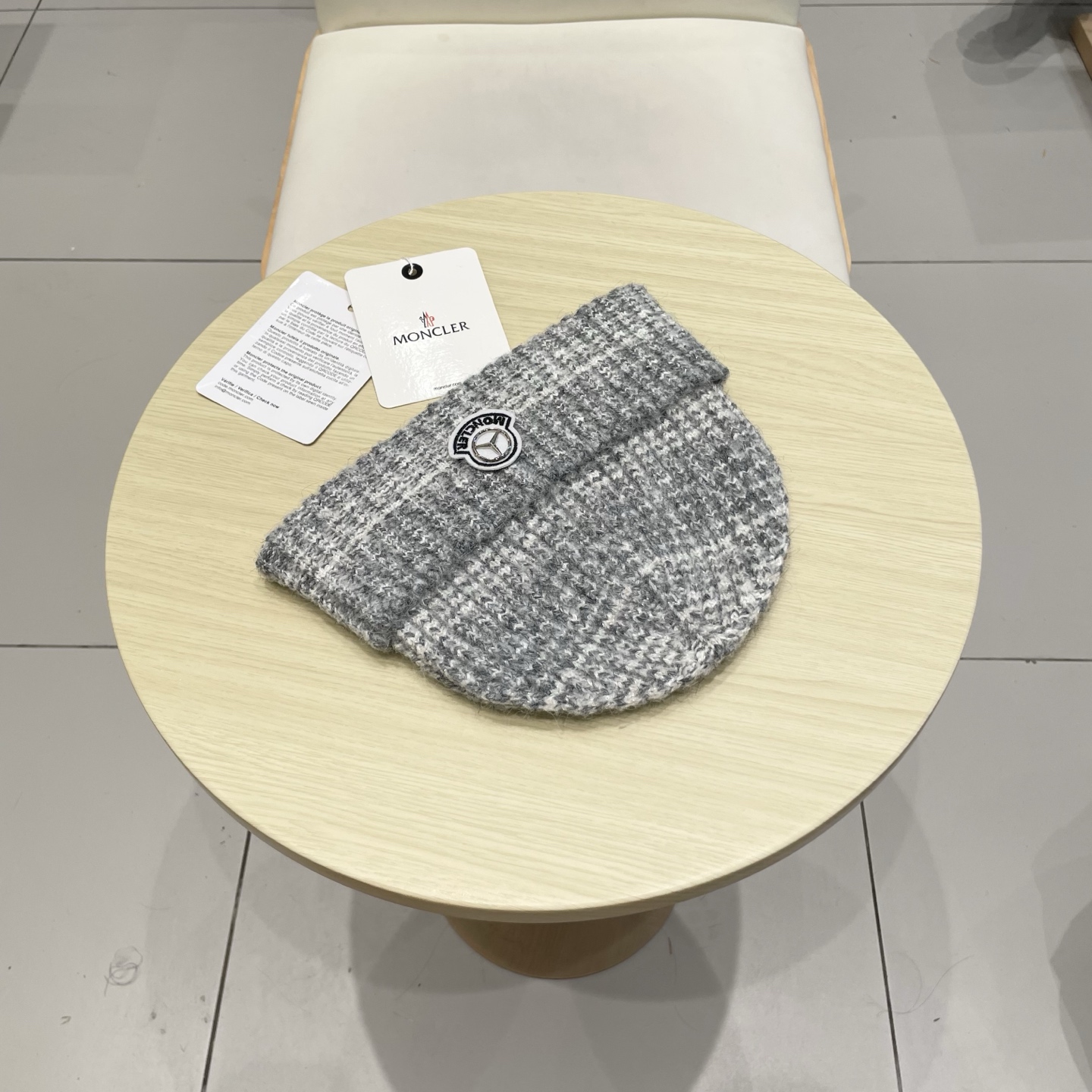   moncler 蒙口米色针织帽男女秋冬季毛线帽百搭显脸小保暖冷帽