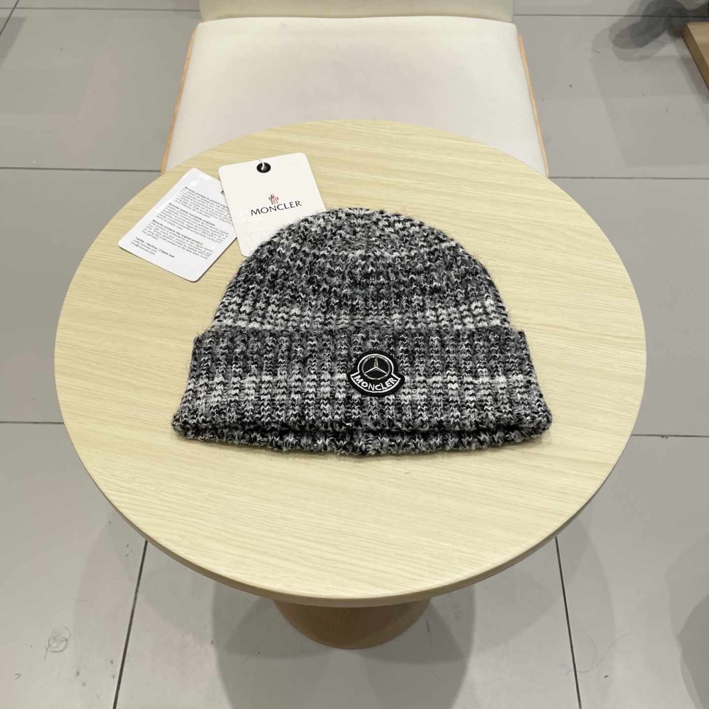   moncler 蒙口米色针织帽男女秋冬季毛线帽百搭显脸小保暖冷帽