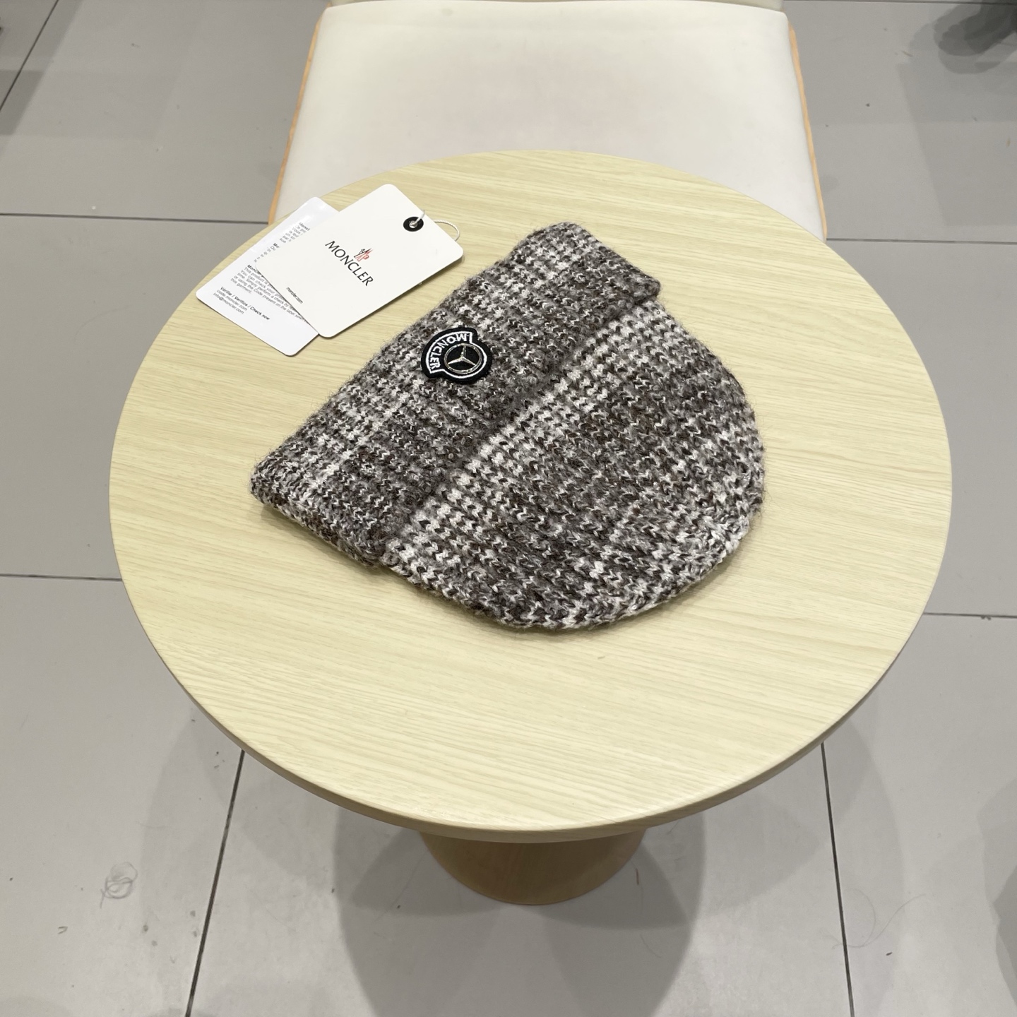   moncler 蒙口米色针织帽男女秋冬季毛线帽百搭显脸小保暖冷帽