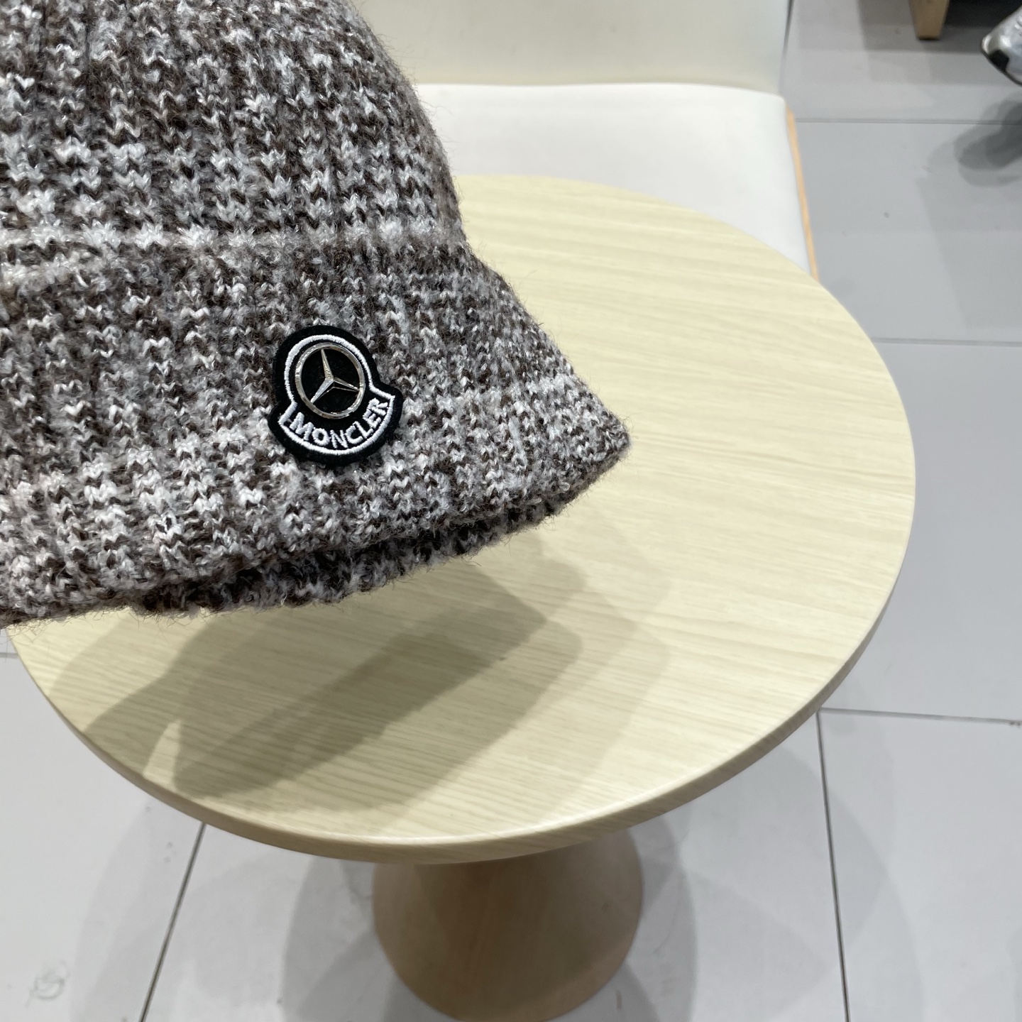   moncler 蒙口米色针织帽男女秋冬季毛线帽百搭显脸小保暖冷帽