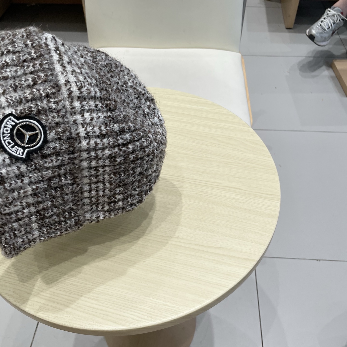   moncler 蒙口米色针织帽男女秋冬季毛线帽百搭显脸小保暖冷帽