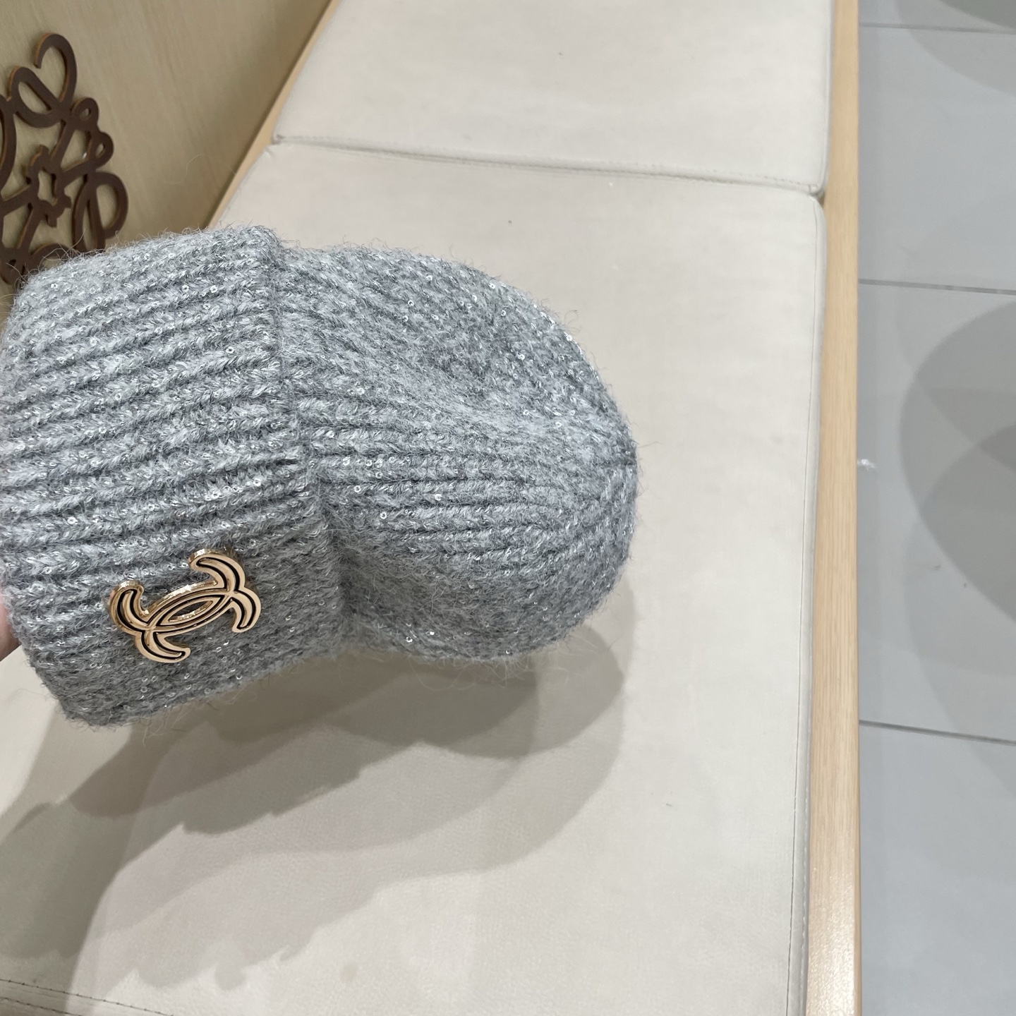  CHANEL香奈儿】🔥亮片款针织毛线帽，超火爆💖质感一流，出街超好搭配！