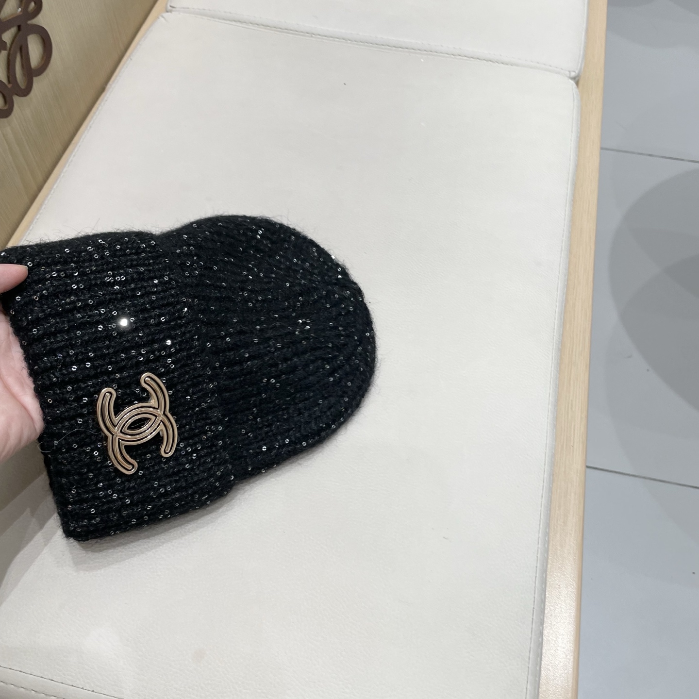  CHANEL香奈儿】🔥亮片款针织毛线帽，超火爆💖质感一流，出街超好搭配！