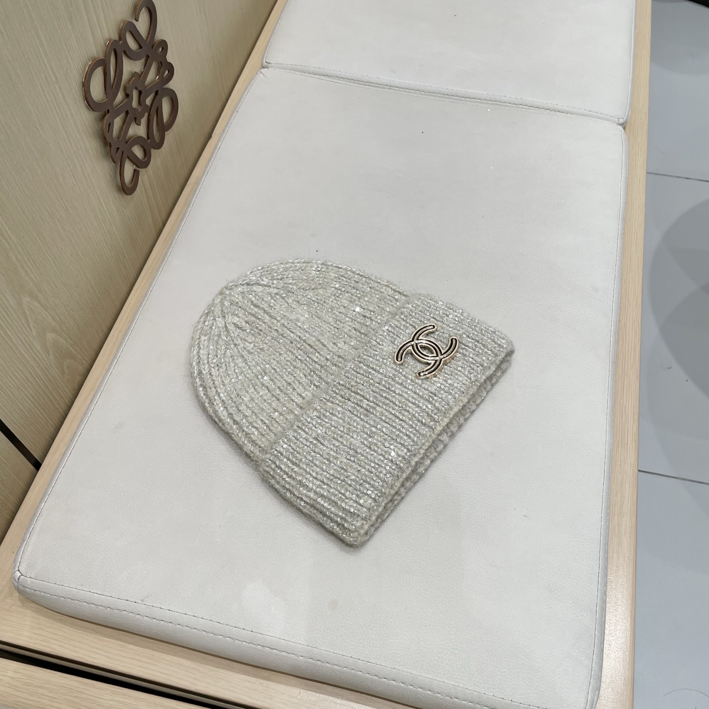  CHANEL香奈儿】🔥亮片款针织毛线帽，超火爆💖质感一流，出街超好搭配！