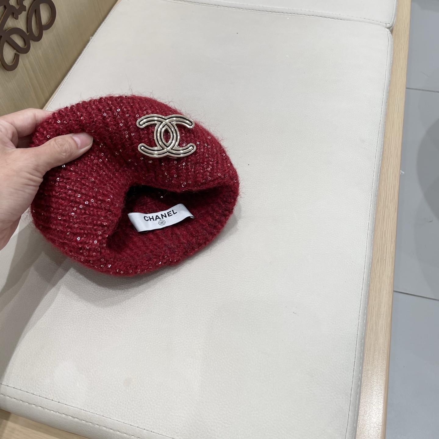  CHANEL香奈儿】🔥亮片款针织毛线帽，超火爆💖质感一流，出街超好搭配！