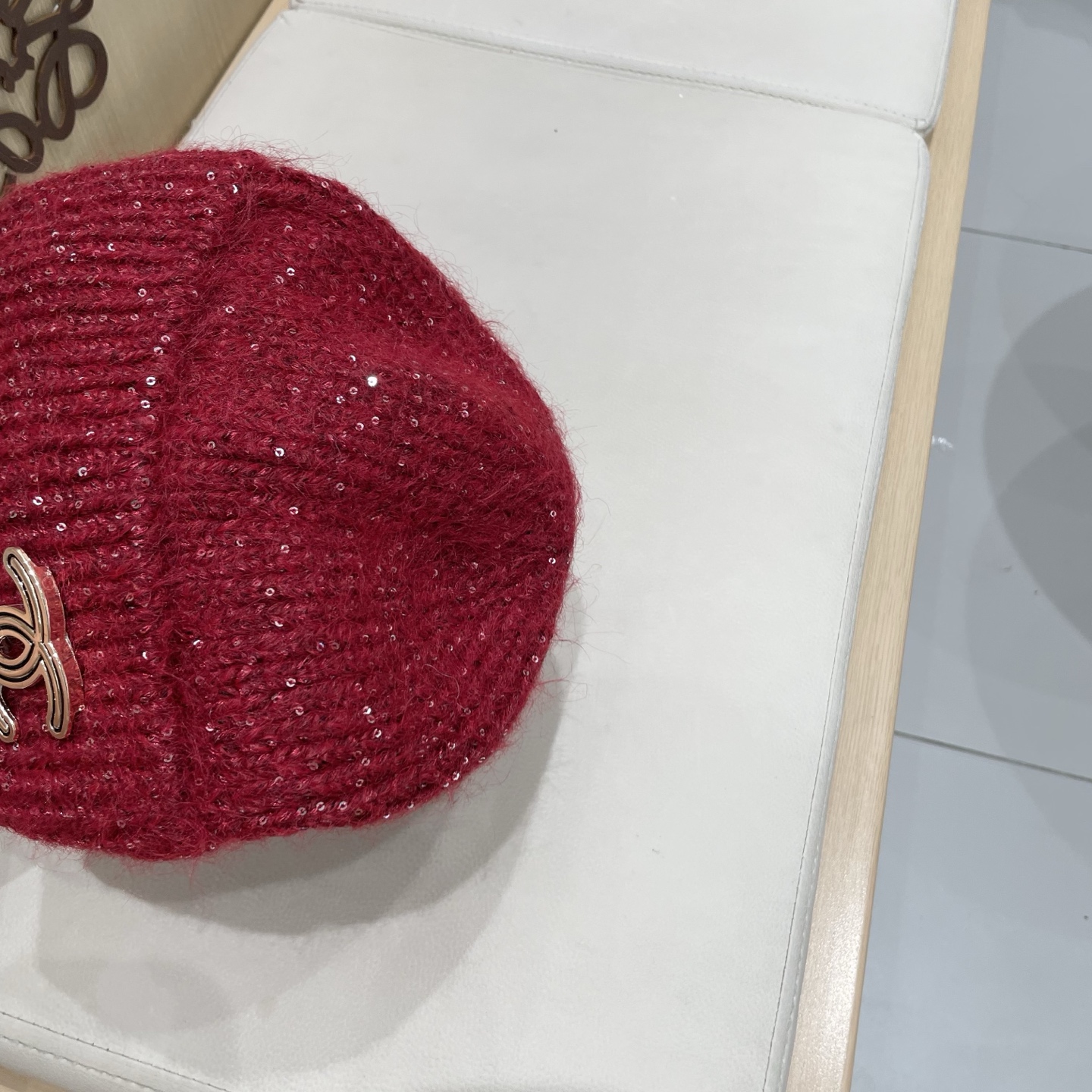  CHANEL香奈儿】🔥亮片款针织毛线帽，超火爆💖质感一流，出街超好搭配！