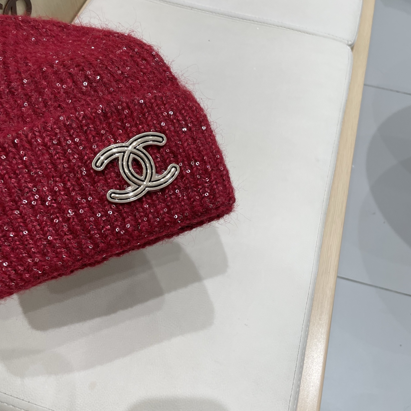  CHANEL香奈儿】🔥亮片款针织毛线帽，超火爆💖质感一流，出街超好搭配！