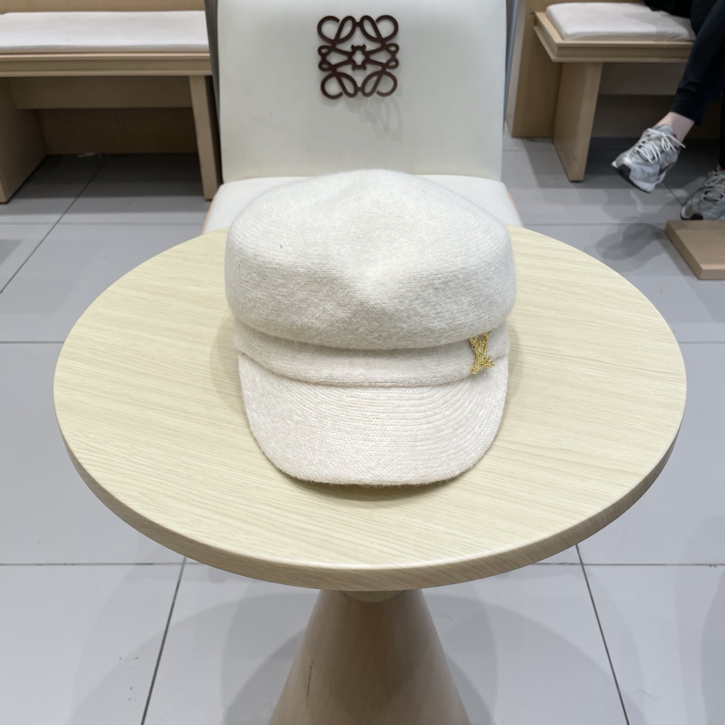  Lv路易威登秋冬季百搭羊毛呢贝雷帽子女款韩版休闲气质鸭舌帽英伦复古画家帽