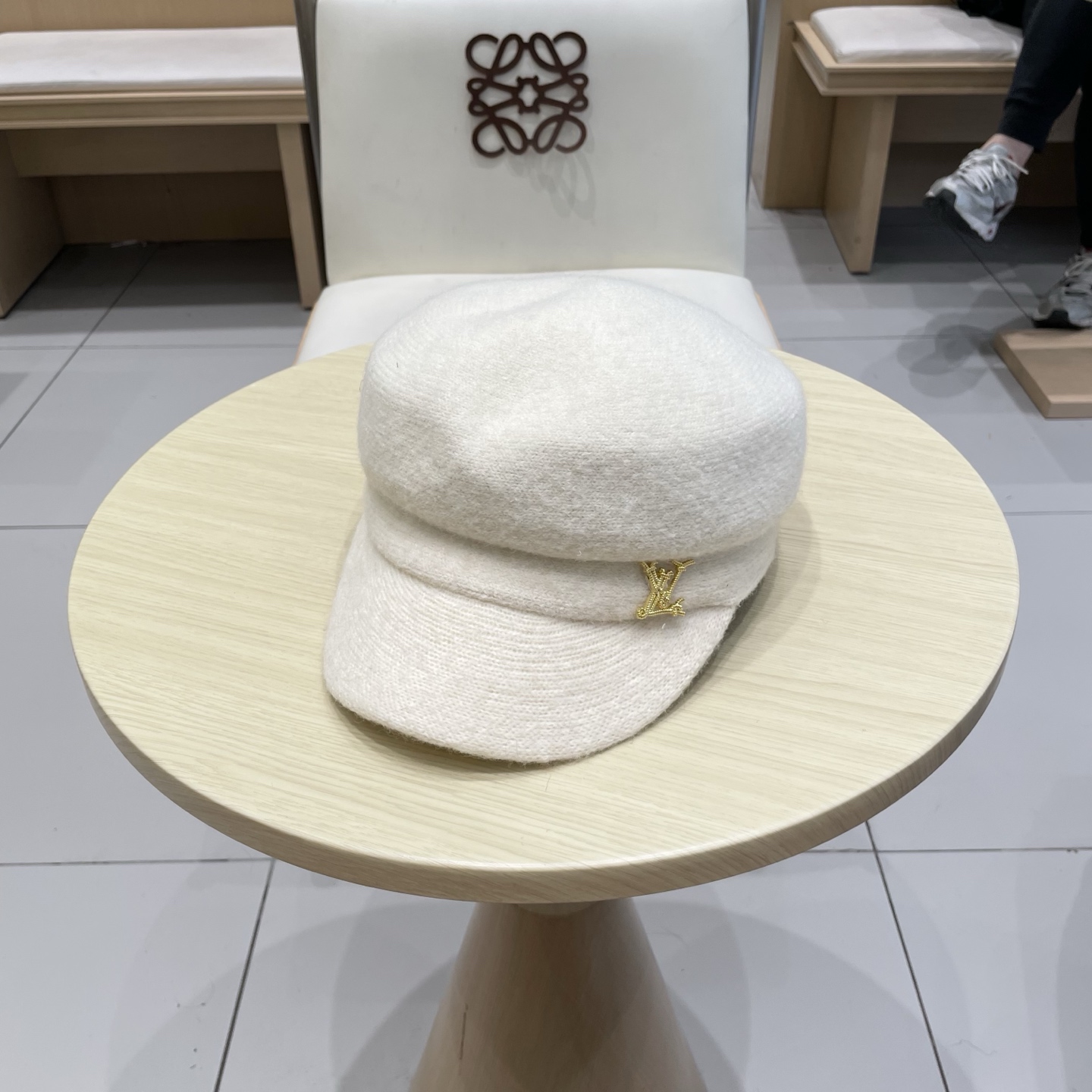 NO:363637,Lv Louis Vuitton autumn and winter versatile wool beret women's Korean style casual temperament baseball cap British retro painter hat hat straw hat fisherman hat baseball hat knit hat, hat, louis vuitton, louis vuitton, espadrilles, hatsLv路易威登秋冬季百搭羊毛呢贝雷帽子女款韩版休闲气质鸭舌帽英伦复古画家帽帽子草帽渔夫帽棒球帽针织帽,帽子,louis vuitton,louis vuitton,espadrilles,hats,hat
