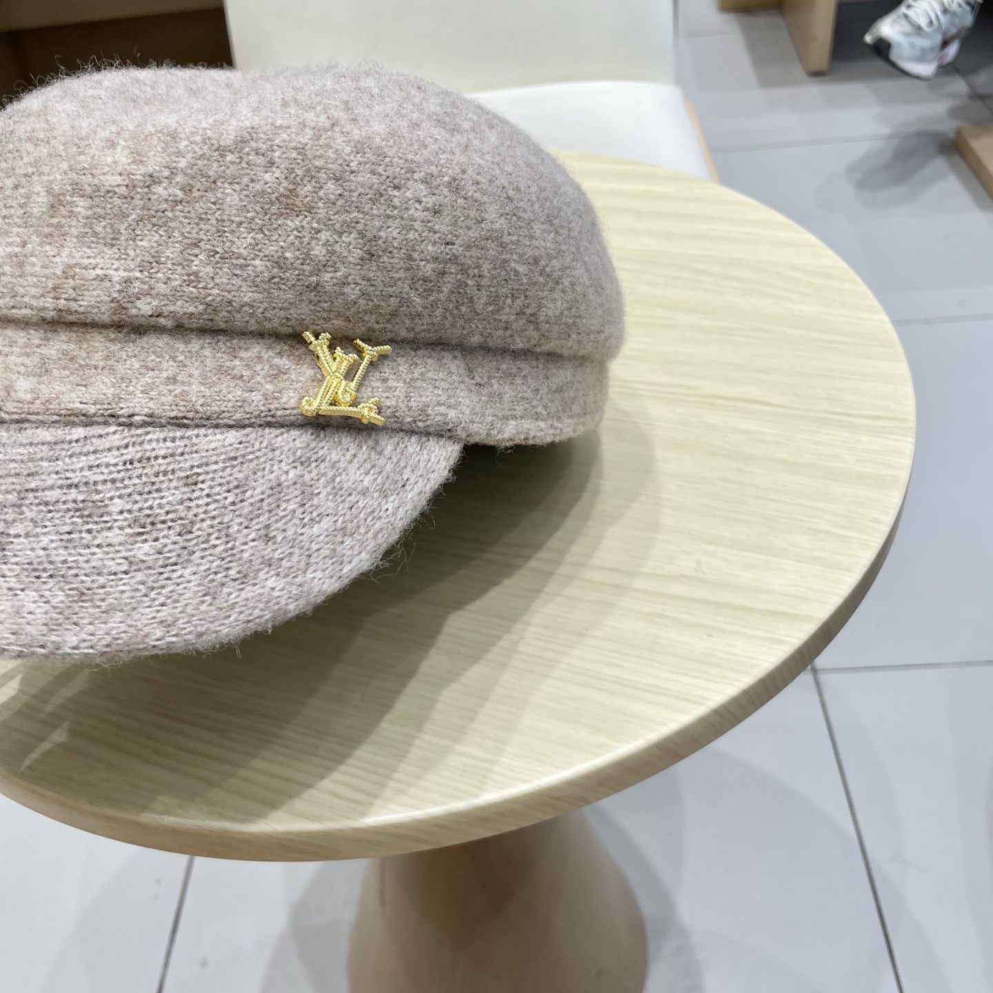  Lv路易威登秋冬季百搭羊毛呢贝雷帽子女款韩版休闲气质鸭舌帽英伦复古画家帽