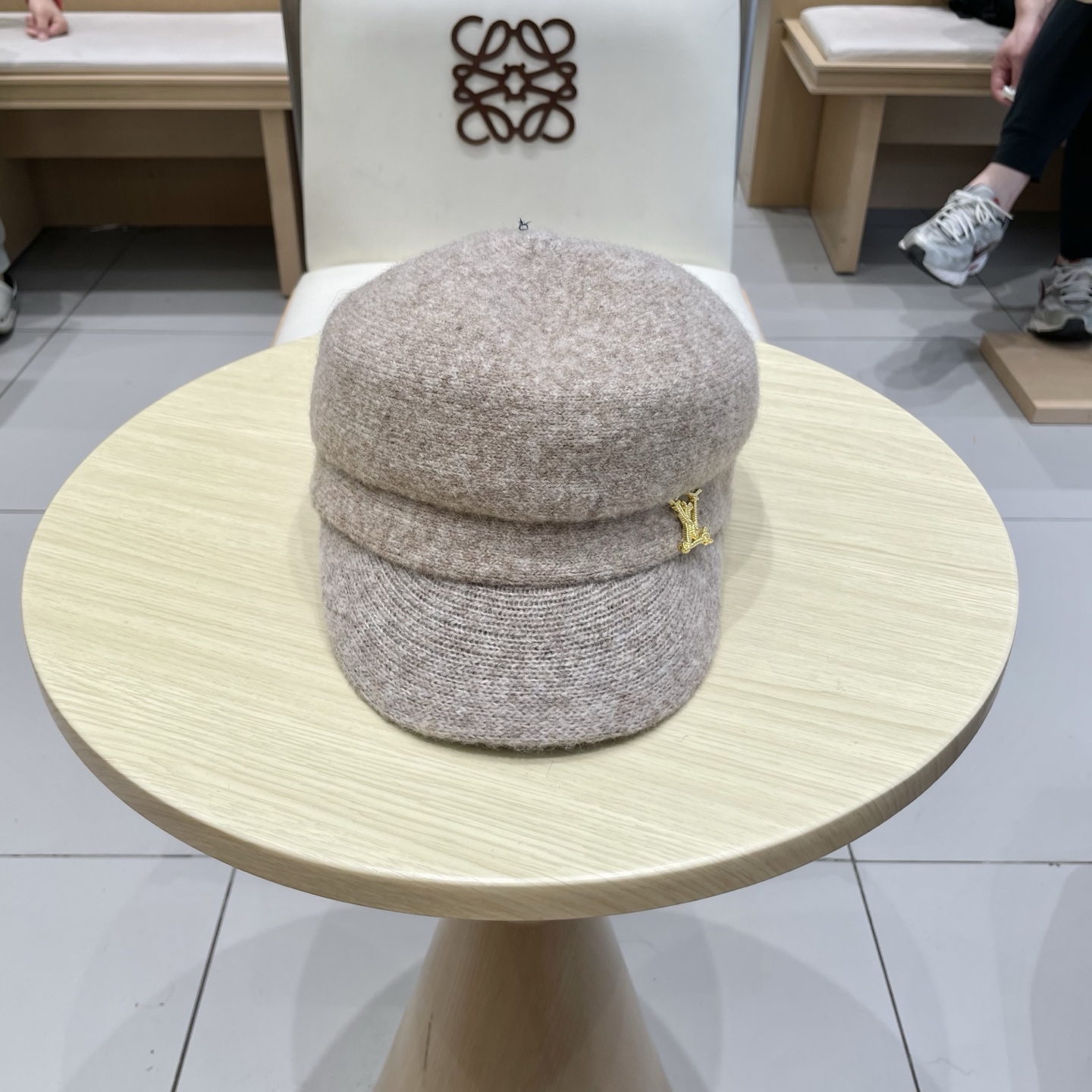  Lv路易威登秋冬季百搭羊毛呢贝雷帽子女款韩版休闲气质鸭舌帽英伦复古画家帽