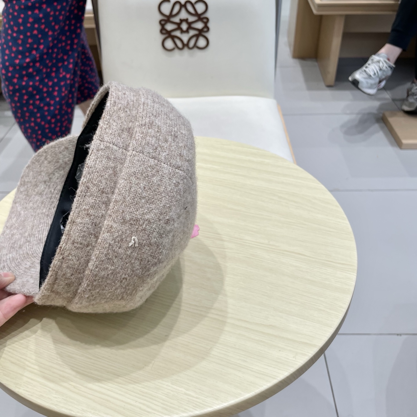  Lv路易威登秋冬季百搭羊毛呢贝雷帽子女款韩版休闲气质鸭舌帽英伦复古画家帽