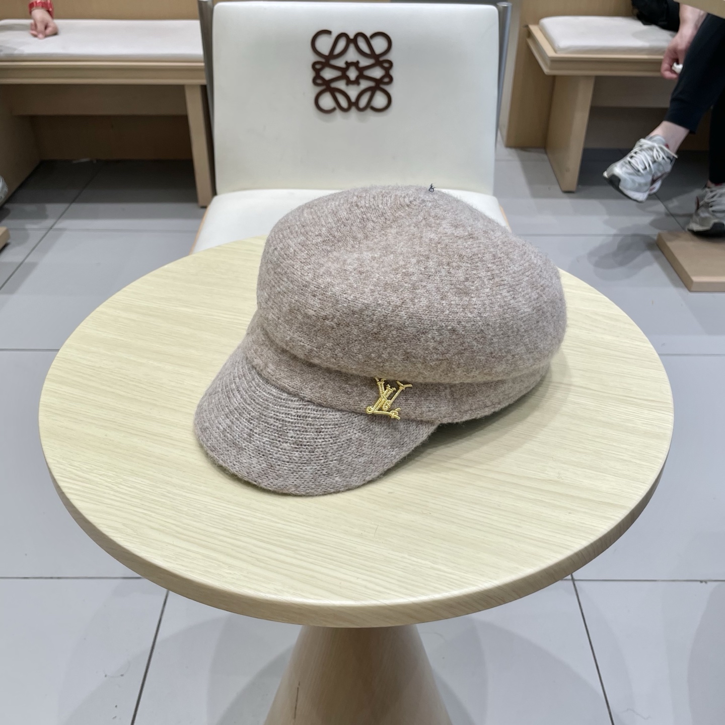  Lv路易威登秋冬季百搭羊毛呢贝雷帽子女款韩版休闲气质鸭舌帽英伦复古画家帽