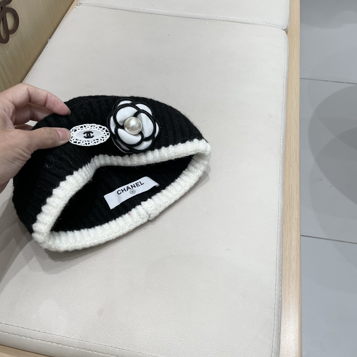  Chanel香奈儿新款山茶花针织毛线帽