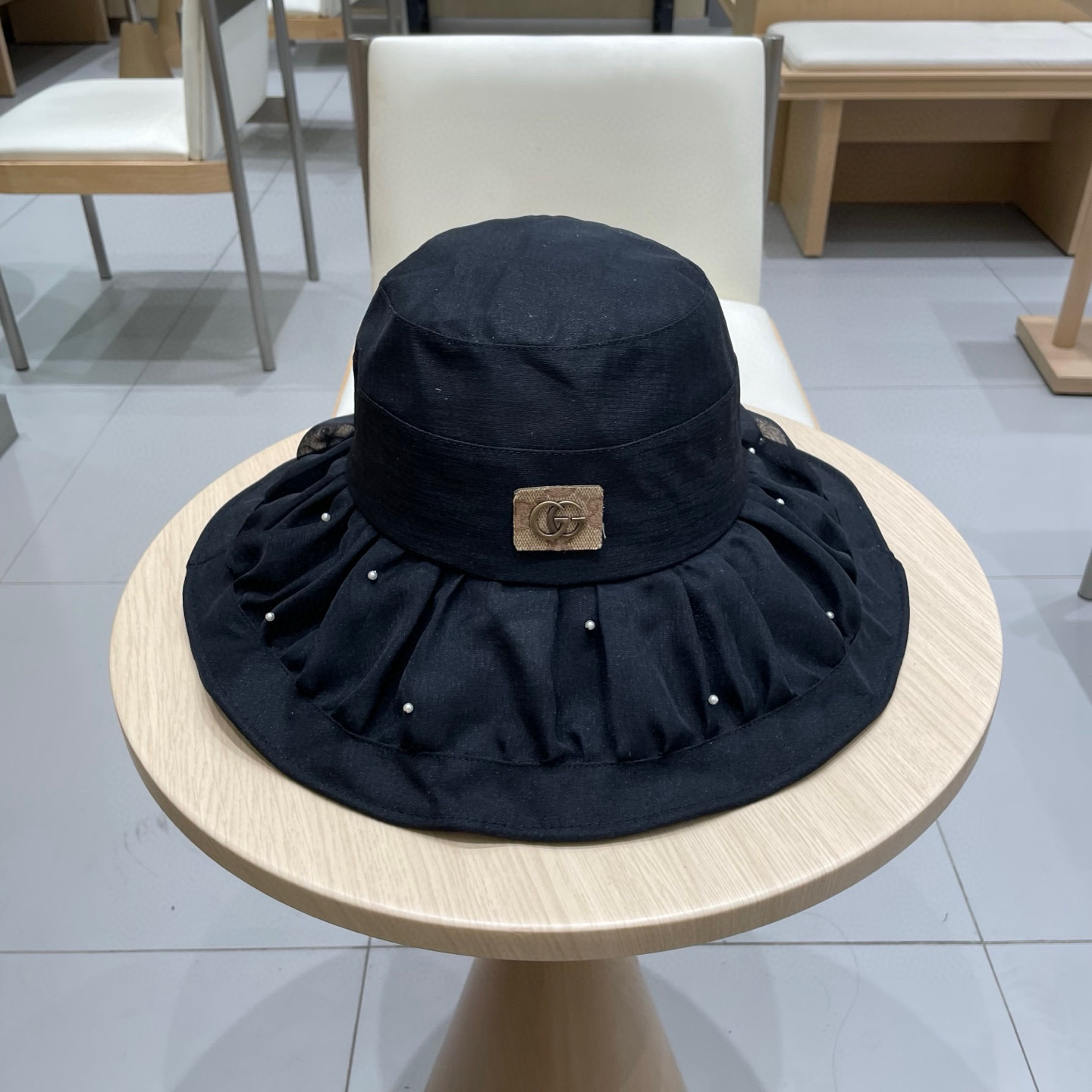  GUCCI古奇帽子女2025春夏新款休闲珍珠卷边可折叠夏天防紫外线大帽檐渔夫帽