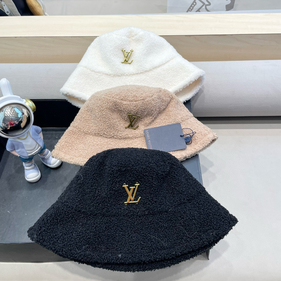   lv 秋冬新款羊羔毛渔夫帽，休闲跑量款，头围57cm
