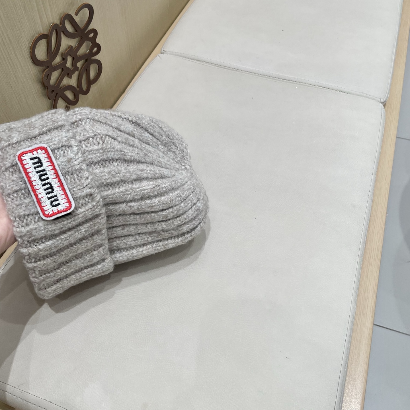 【MIUMIU缪缪】2025秋冬新款针织毛线帽，复古韩版的一款保暖百搭单品